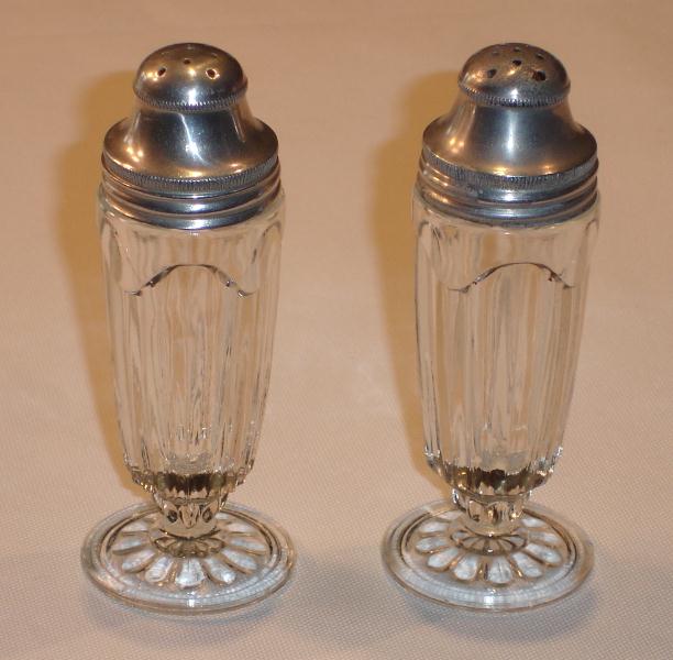 Colonial Knife and Fork Salt and Pepper Shakers Depression Glass Antiques
